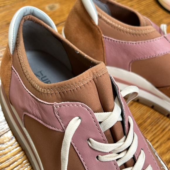 Naturalizer Remy Stretch style slip on sneaker. Suede and neoprene. Size 10. - Picture 10 of 13